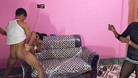 konačno sam jebao obe svoje drugarice u divljem trojcu. dve devojke dominiraju srećnom tipu.