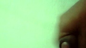 I masturabte live on cam