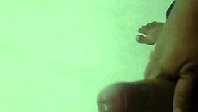 I masturabte live on cam