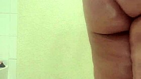 Lil-Ryda Seductively Oils Her Pretty Pink Pussy