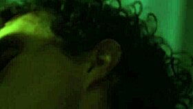 继兄趁姐夫外出狠满足骚妹