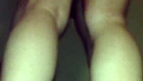 Novinha Giving To Coroa