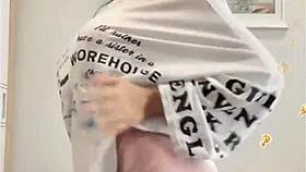 bigo live girl performs hot show