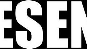 لوانا أغويار تتحرش بجسمها البرازيلي في ثلاثية زب في الغابة