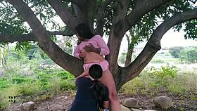 Wow! Dapat ngebor hardcore liar di gurun dengan aksi klitoris intens