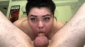 Klipy polykání spermatu z deepthroat zralých párů