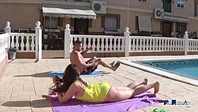 Blownovatas jovencita penelope del mar chupando gran polla espa�ola y se traga la corrida victor bloom