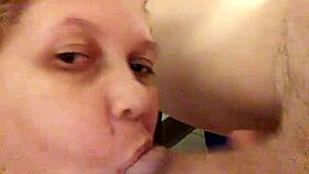 I give a delishus blowjob to fat blonde