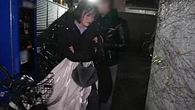 glassesless woman creampied and squirting big tits in amateur pickup