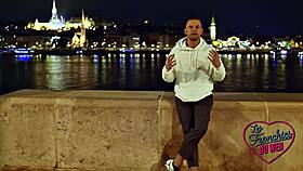 Cherry Kiss Une Blonde Coquine Aux Courbes Enivrantes