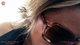 Forsiktig tispe får hard knulling i kjøkkenet med ung 18+ stesønn deling