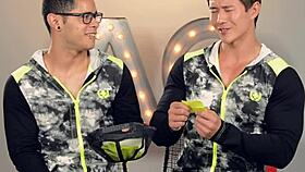 Getting Naked Challenge: Peter Le vs Steven Andrade in Gay Contest