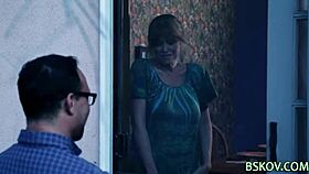 Pornstar ass fingered! 😏