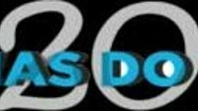 Watch this latina blonde couple kiss and assfuck on webcam?