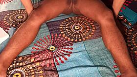 شابان وشاثي يقدمان أكشن بيكيني ساخن للزوجين