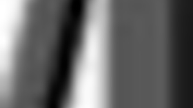 Hei Charlie, miksi sinun märkä pillusi näkyy hameen alta?