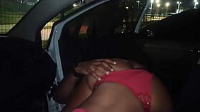 Esposa Bent Over for Strangers in Dogging
