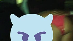 Esposa Bent Over for Strangers in Dogging