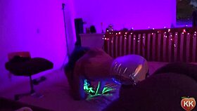 RAVER GIRL ASSJOB UNDER SKIRT! CUM ON ASS CUMSHOT WIG ACTION