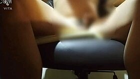 Kurze Selbstbefriedigung mit Spielzeug