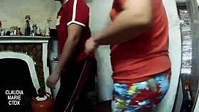 puta milf do rio de janeiro gravou filme porno amador escondida do marido e tomou leitinho do leo ogro