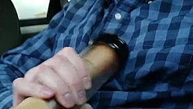 i cummin so hard from this sex machine, makin it fly like a blender