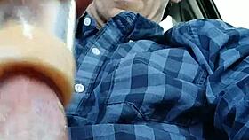 i cummin so hard from this sex machine, makin it fly like a blender