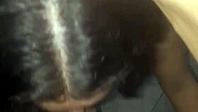 Mulher Gostosa Sentando Com Calcinha De Lado - Netuno Hot