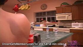 Hemvideo av en het vårledighets fittafest med coeds 😍