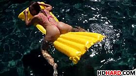 Big White Booty Babe Jada Stevens Teasing