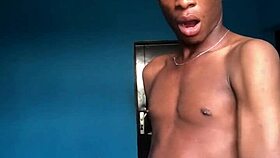 Twink ngidam kontol besar ebony?