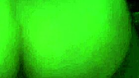 Milf eats teen pussy in aamir's delivery 😏