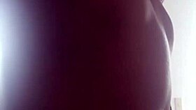 My mature Colombian friend masturbates on WhatsApp