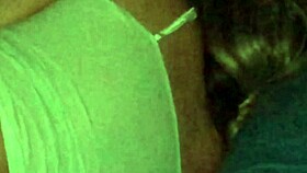 minha esposa showing off her curves in bed