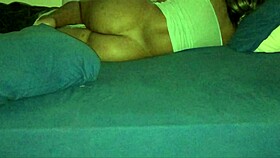 minha esposa showing off her curves in bed