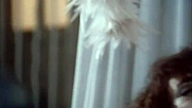 i'm so into these gorgeous lesbians havin sex, it's amazin