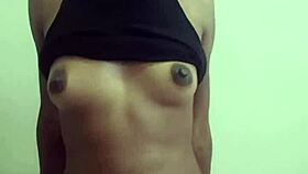 kellybabee feels the passion with her boobs and cock