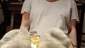 Hey, wanna smell my dirty feet for some kinky fun?