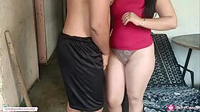 Naughty wife seduces bricklayer in amateur video