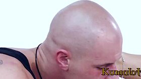 kumalott perfect feet babe in foot-fetish scene