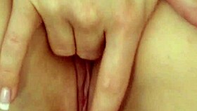 i'm silvia saint cumming on the sex machine with my blonde tits bouncing