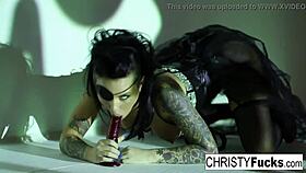 i'm christy mack, playin' with my wet pussay solo
