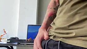 relaxing at home with big cock bareback fun 😏