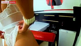 twerking that ass hard in anal pounding