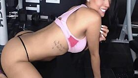 watch this latina get dirty on webcam during workout