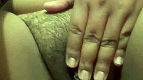 Peluda enjoys her vagina and anal