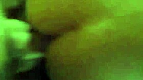 Sexy Girlfriend Takes Cumshot On Back