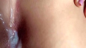 كومبو لبن على طيز شقراء شابة ساخنة 18+