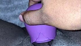 watch this ebony bbw play with her pussy and squirt