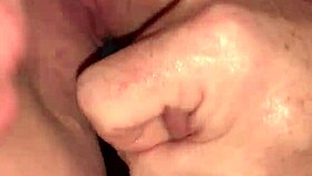 Fucking my new girlfriend's shaved pussy 😏